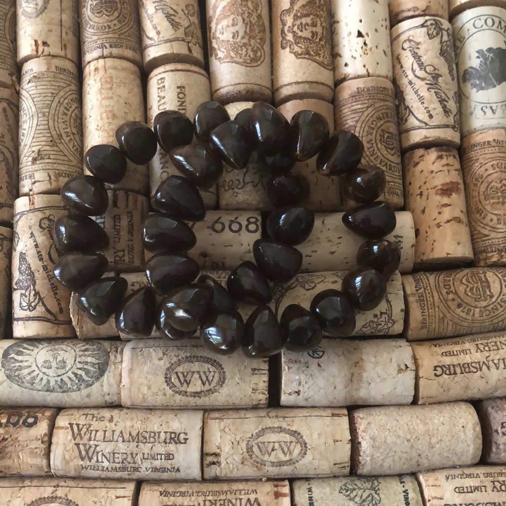 Brown elastic bracelet